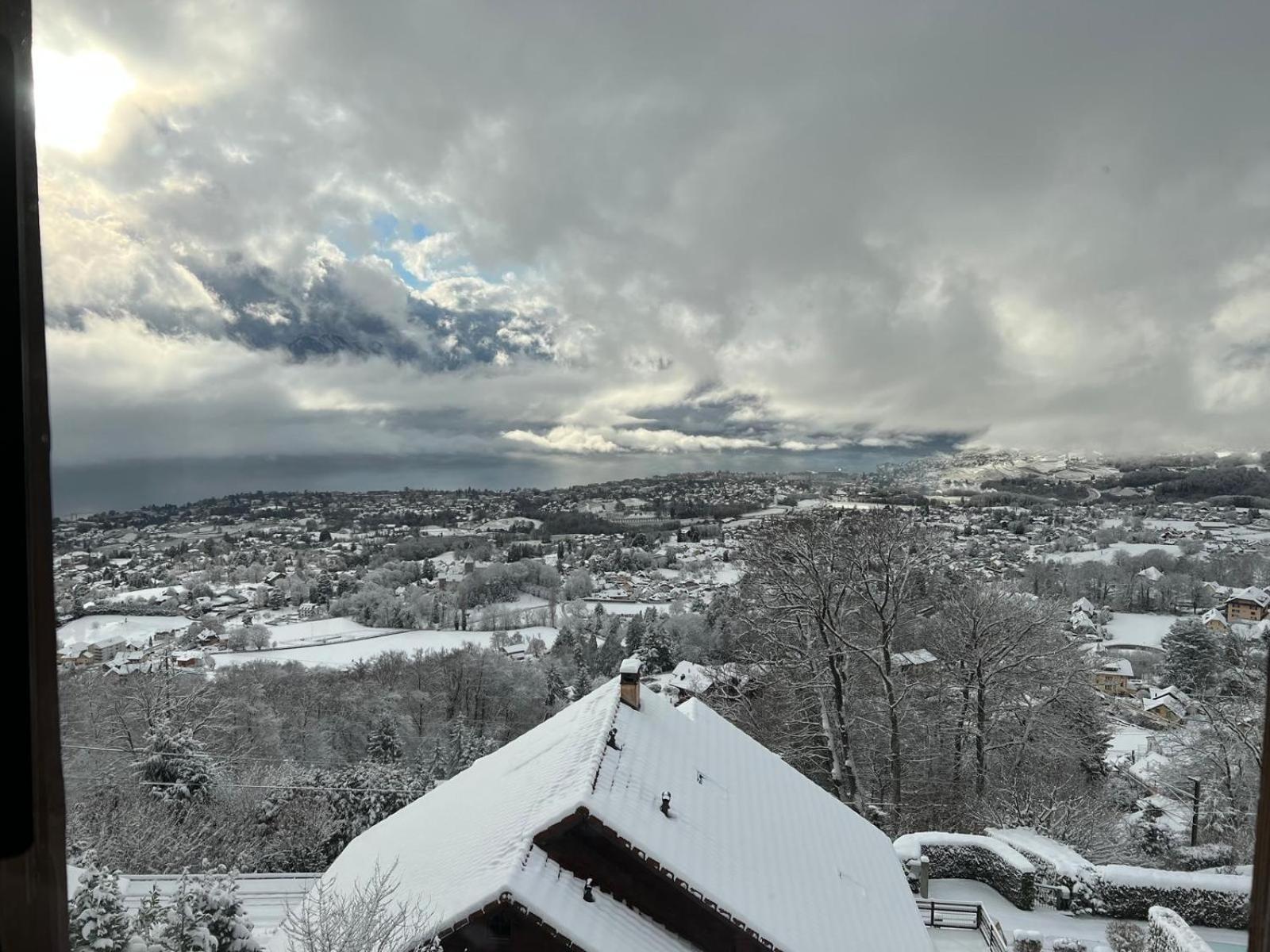 Swiss Chalet - Mountain And Lake View Blonay Exteriör bild